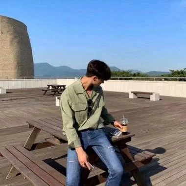 微信头像男生成熟稳重
