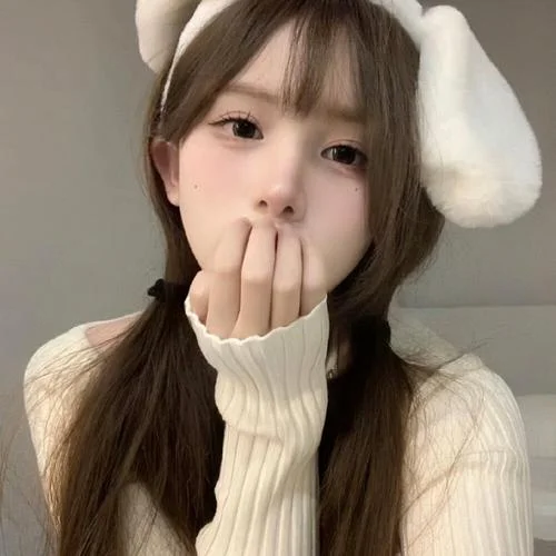 女生头像白色简约系-女生头像简约白色