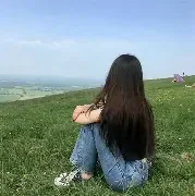 头像女生背影