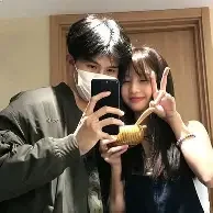 情侣头像真人一人一半