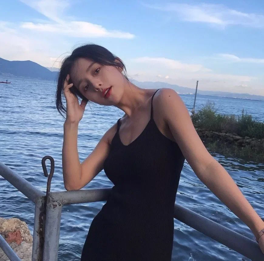 原来我最执着的 是你从来都不在乎的