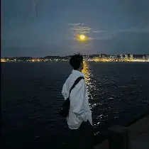 男生头像冷酷帅气