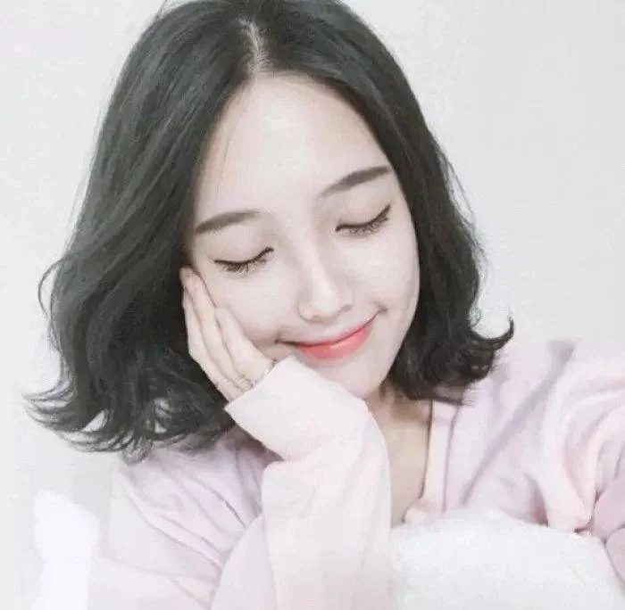 黑色头发的女生,弄什么样的发型最好看