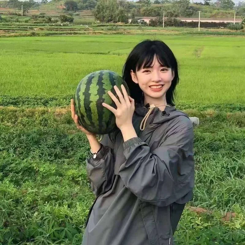 清新绿色森系女生头像