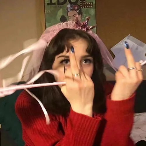 欧美女生霸气拽头像-欧美女生霸气拽头像