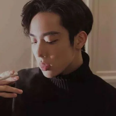 在最容易快乐的年纪不快乐有点可 男生头像 我要个性网