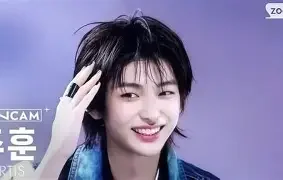 带字女生头像