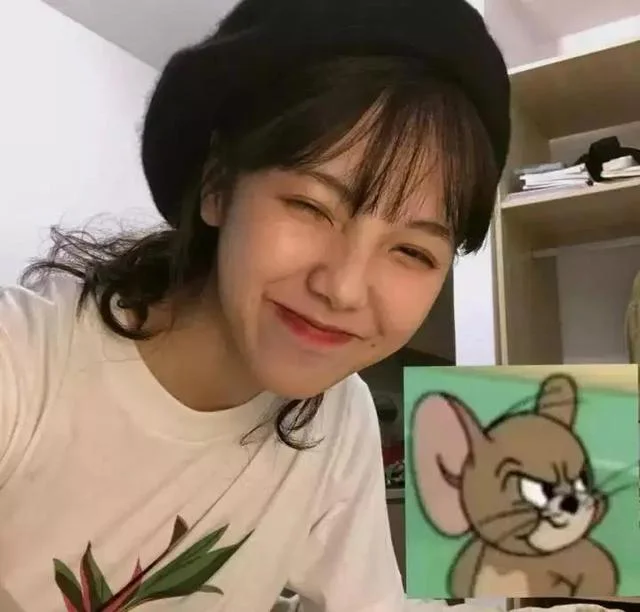 女生头像 人大概是因为那一点点不同于别人的坚持才更特别的