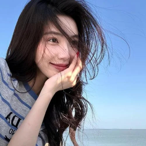 头像女生简单气质