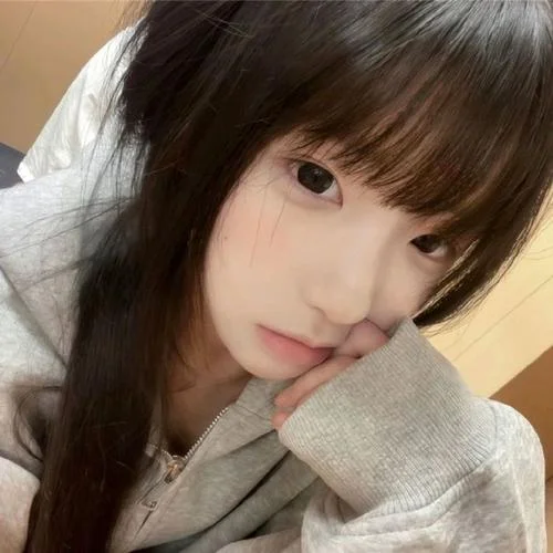 氛围感ins女生头像