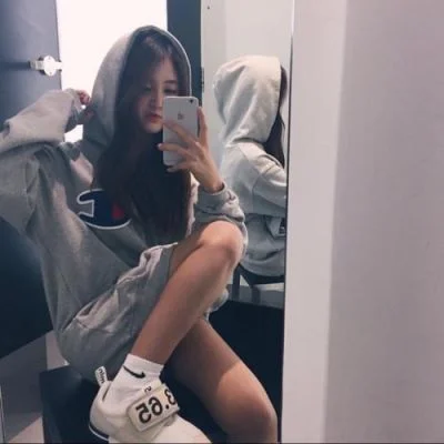 你知道吗 离不开你的样子真的特别可怜