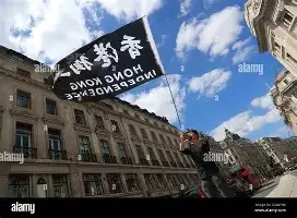 qq头像女生欧美
